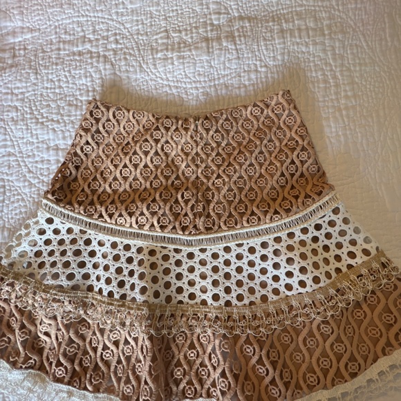 Skirt! - Picture 4 of 4